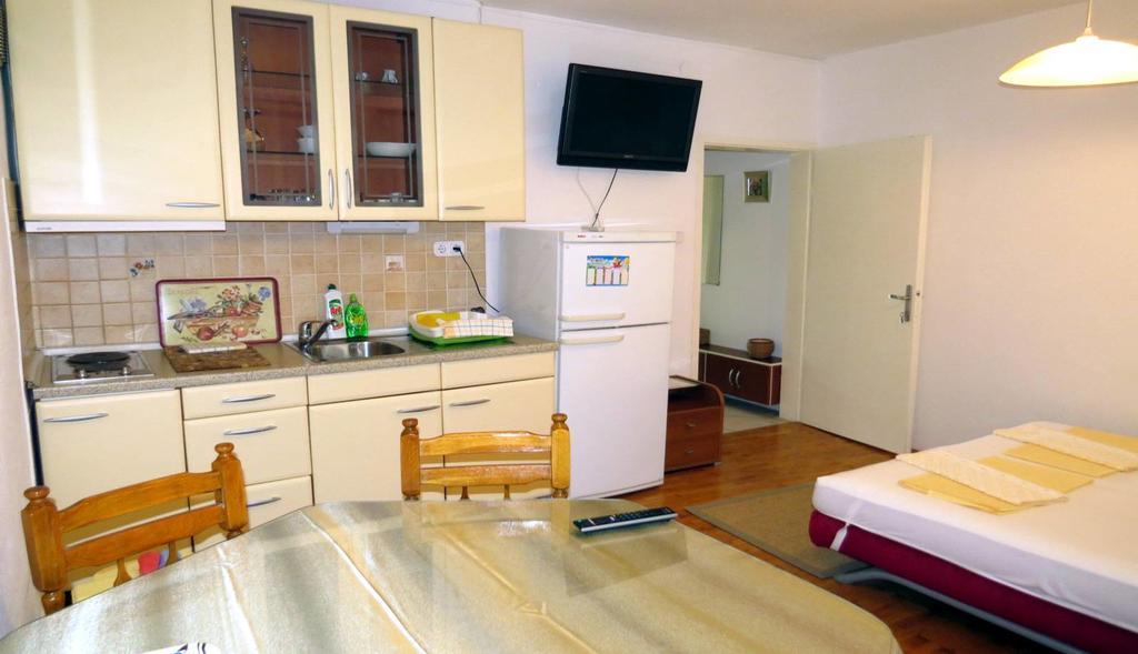 Apartments Corluka Baška Voda Dış mekan fotoğraf